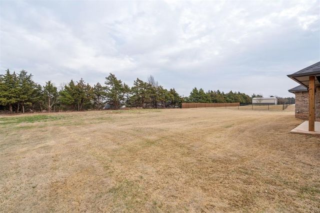 4532 Raymond Lane, Guthrie, OK 73044