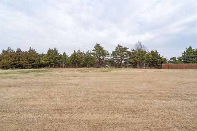 4532 Raymond Lane, Guthrie, OK 73044