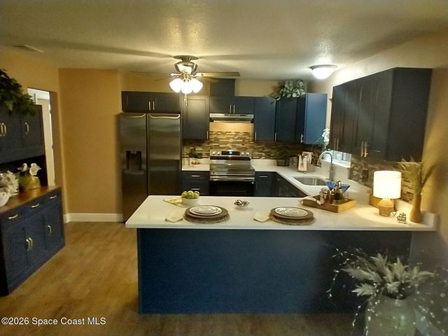 223 Maywood Avenue NW, Palm Bay, FL 32907