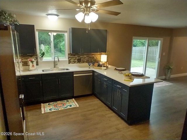 223 Maywood Avenue NW, Palm Bay, FL 32907