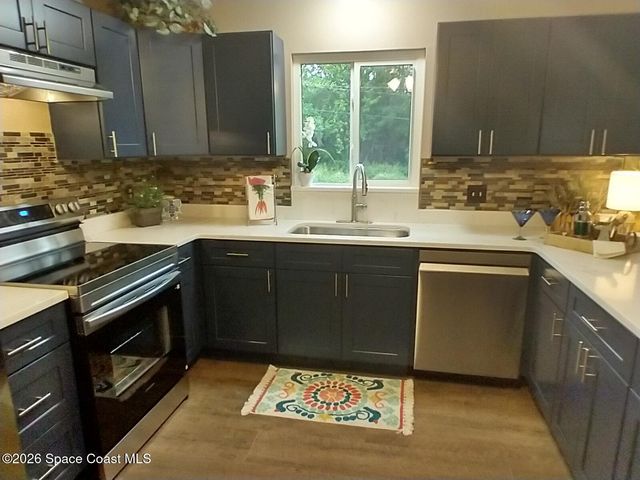 223 Maywood Avenue NW, Palm Bay, FL 32907