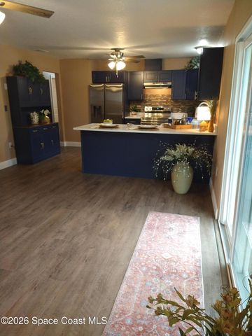 223 Maywood Avenue NW, Palm Bay, FL 32907