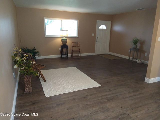 223 Maywood Avenue NW, Palm Bay, FL 32907