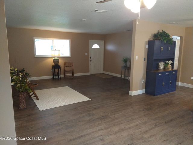 223 Maywood Avenue NW, Palm Bay, FL 32907