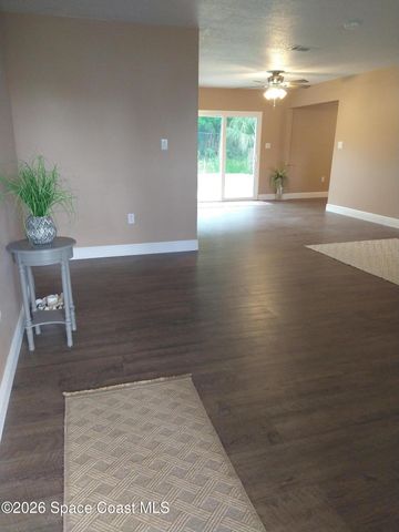 223 Maywood Avenue NW, Palm Bay, FL 32907