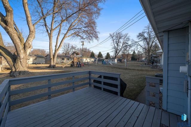 608 S Annway Dr Drive, Sioux Falls, SD 57103