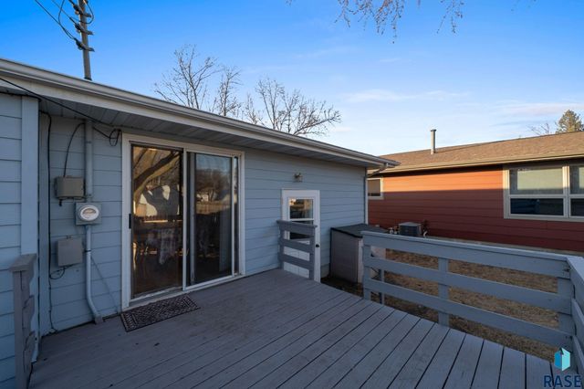 608 S Annway Dr Drive, Sioux Falls, SD 57103