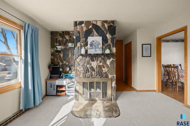 608 S Annway Dr Drive, Sioux Falls, SD 57103