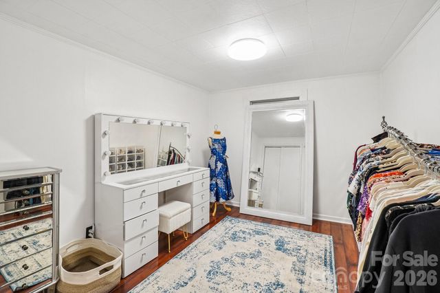 434 Dovers Branch Road, Burnsville, NC 28714