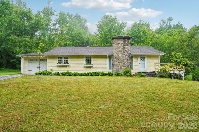 434 Dovers Branch Road, Burnsville, NC 28714