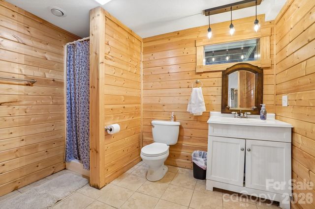 434 Dovers Branch Road, Burnsville, NC 28714