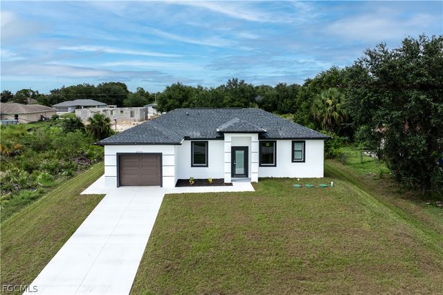 2804 73rd ST W, Lehigh Acres, FL 33971