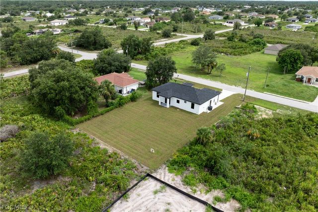 2804 73rd ST W, Lehigh Acres, FL 33971