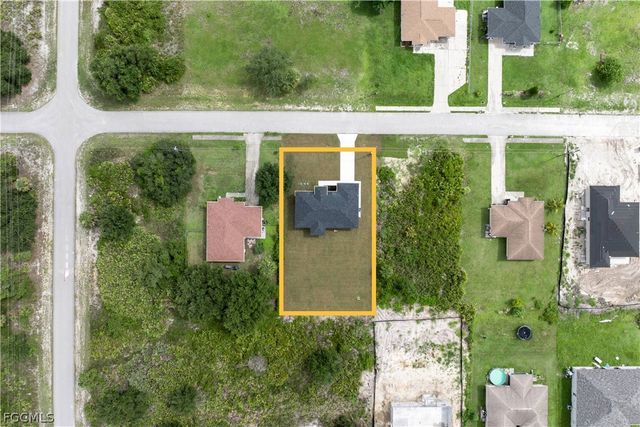2804 73rd ST W, Lehigh Acres, FL 33971