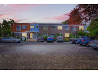 3866 Se TAYLOR St 202, Portland, OR 97214