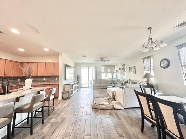 16492 W Caldwell Street, Goodyear, AZ 85338