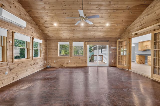 12 Sunset, Derry, NH 03038