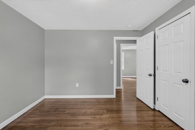 12 Sunset, Derry, NH 03038