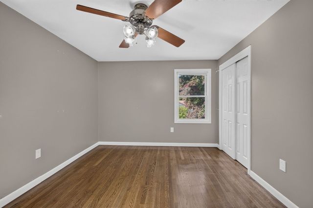 12 Sunset, Derry, NH 03038
