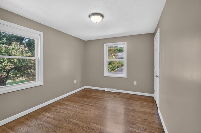 12 Sunset, Derry, NH 03038