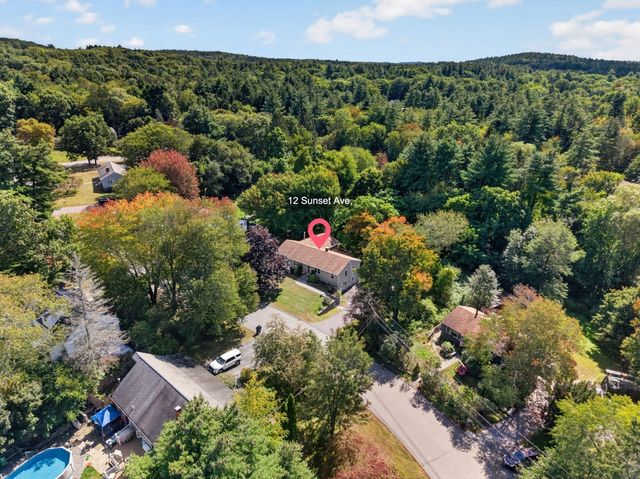 12 Sunset, Derry, NH 03038