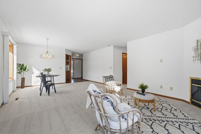 1210 Ravenswood Court, Shoreview, MN 55126