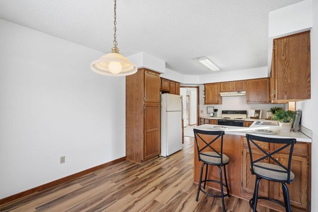 1210 Ravenswood Court, Shoreview, MN 55126