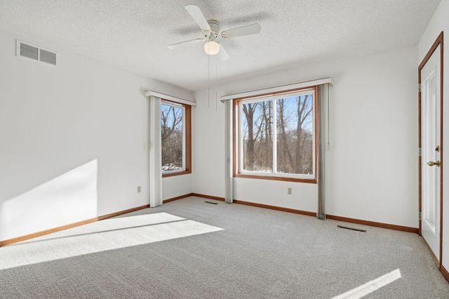 1210 Ravenswood Court, Shoreview, MN 55126