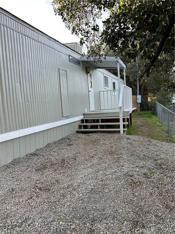 2975 12th Street, Clearlake, CA 95422