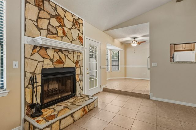 206 Esmond Court, Niceville, FL 32578