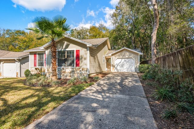 206 Esmond Court, Niceville, FL 32578