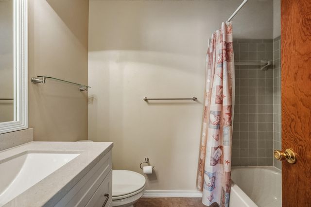 206 Esmond Court, Niceville, FL 32578