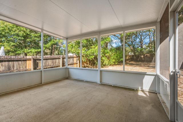 206 Esmond Court, Niceville, FL 32578