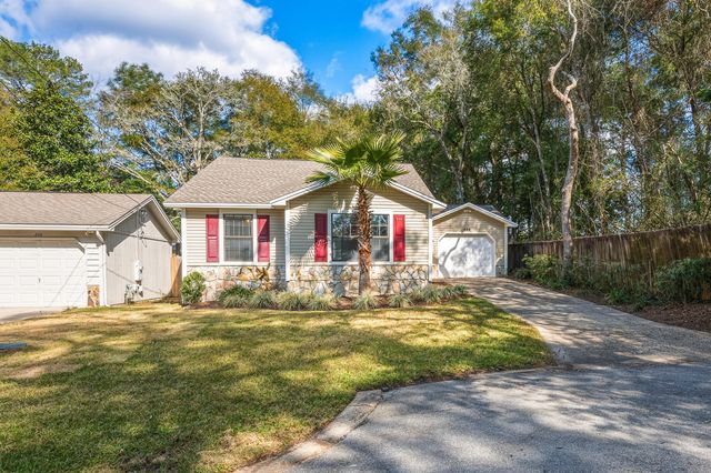 206 Esmond Court, Niceville, FL 32578
