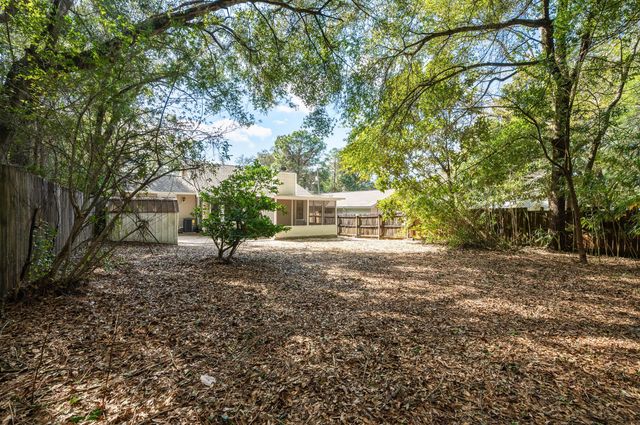 206 Esmond Court, Niceville, FL 32578