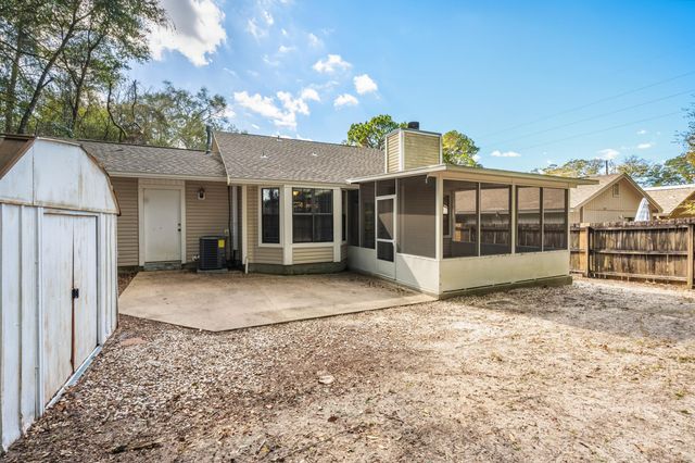 206 Esmond Court, Niceville, FL 32578