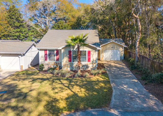 206 Esmond Court, Niceville, FL 32578