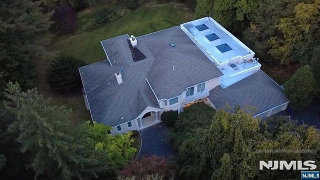 19 Scott Court, Allendale, NJ 07401