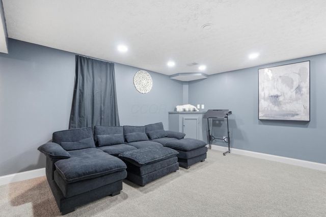 1199 Riva Ridge Boulevard, Columbus, OH 43230