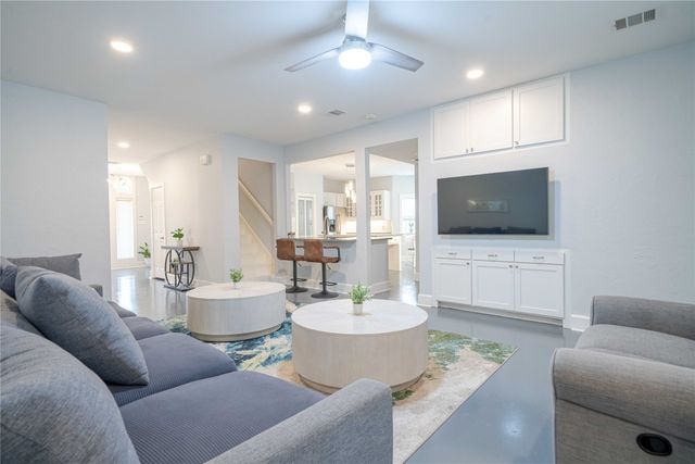 355 Evergreen Trail, Cedar Hill, TX 75104