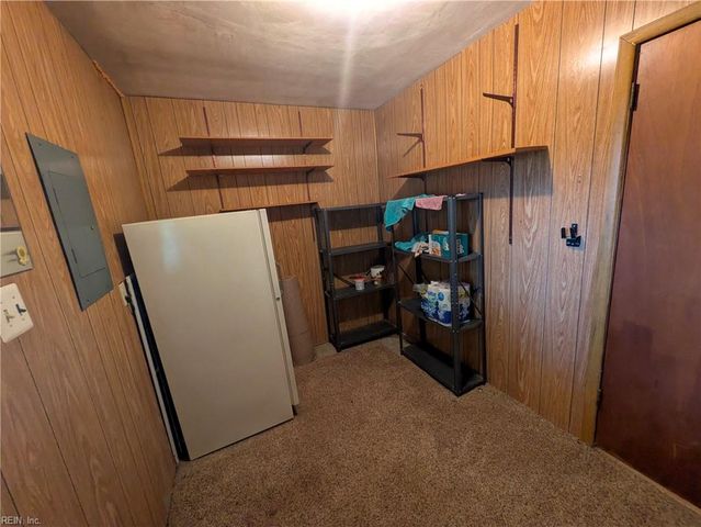 3717 Starlighter DR, Virginia Beach, VA 23452
