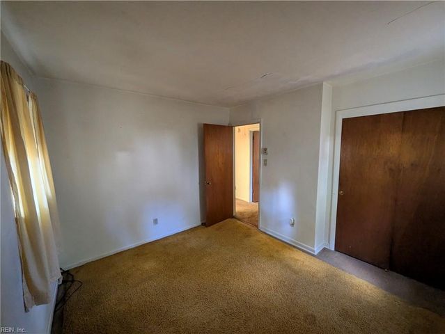 3717 Starlighter DR, Virginia Beach, VA 23452
