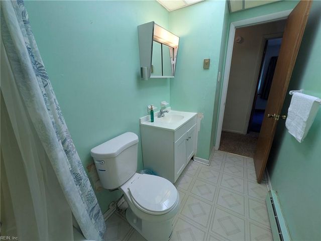 3717 Starlighter DR, Virginia Beach, VA 23452