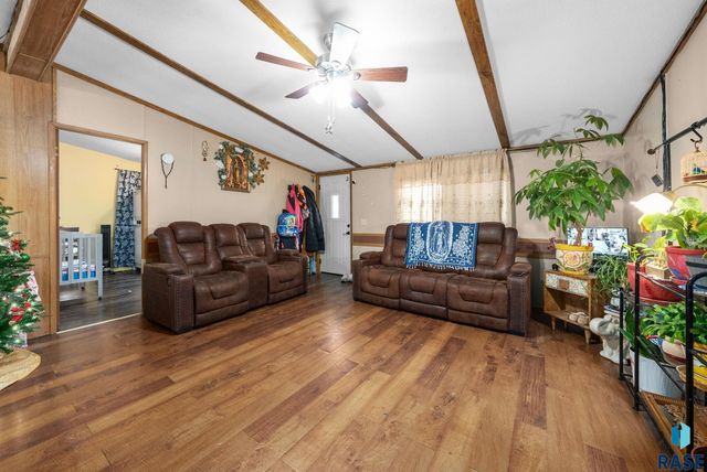 5809 W Wren Pl Place, Sioux Falls, SD 57107