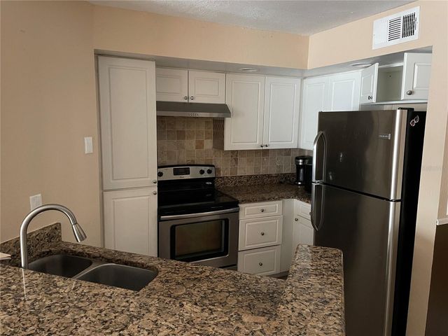 4512 COMMANDER DRIVE 1725, Orlando, FL 32822