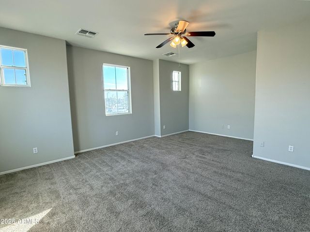 3013 S Sailors Way, Gilbert, AZ 85295