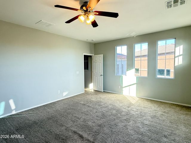 3013 S Sailors Way, Gilbert, AZ 85295