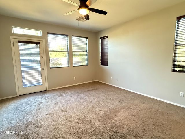 3013 S Sailors Way, Gilbert, AZ 85295