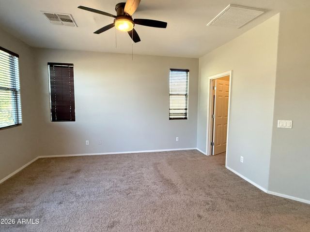 3013 S Sailors Way, Gilbert, AZ 85295