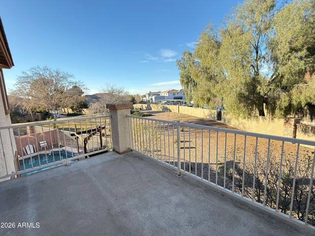 3013 S Sailors Way, Gilbert, AZ 85295
